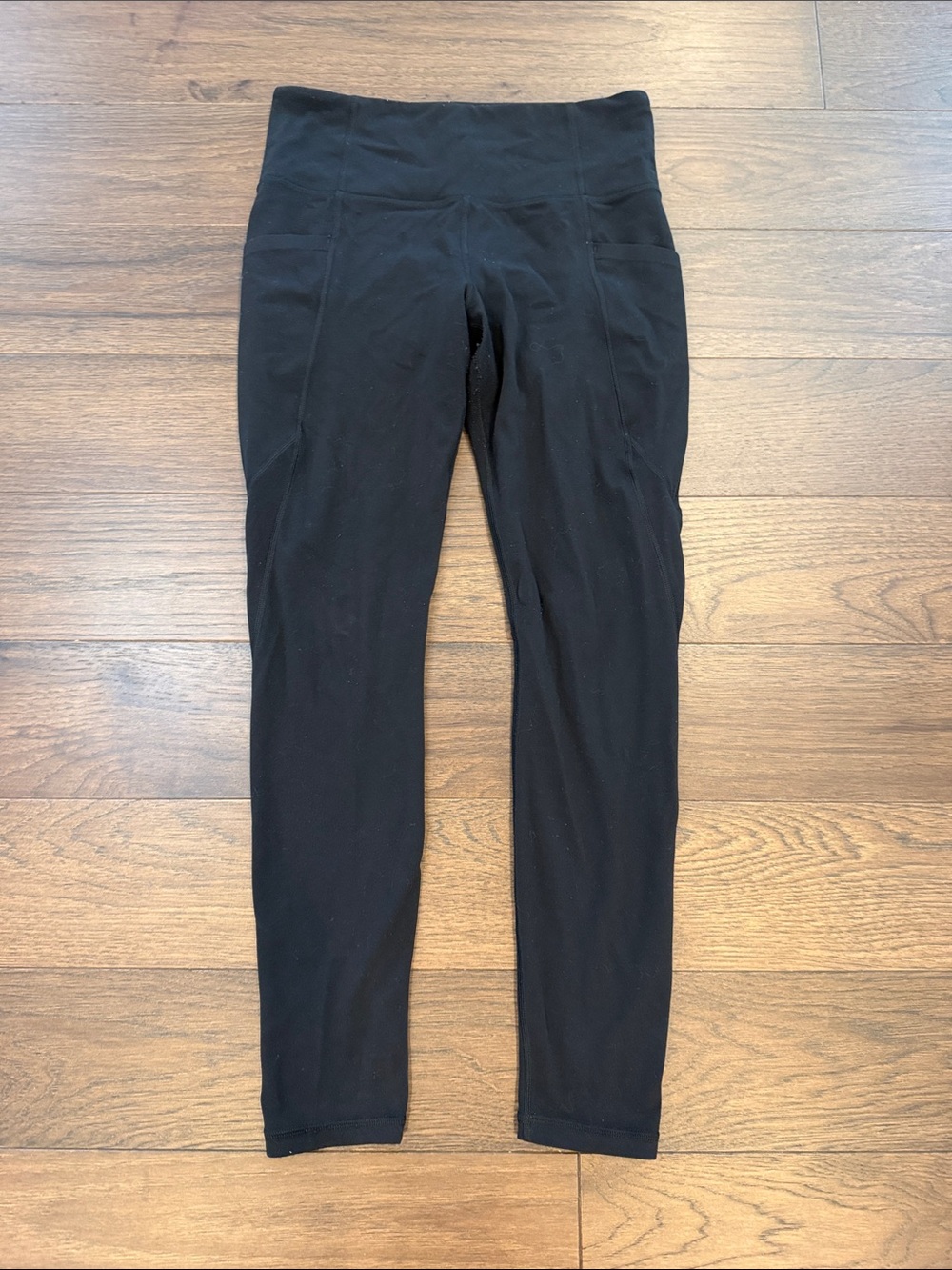 ATHLETA Black Salutation Stash Pocket Tight Leggings Powervita Size M - C11-528